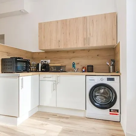 Apartment Esprit Jungle : Equipe, Chambre, Wifi Fibre *